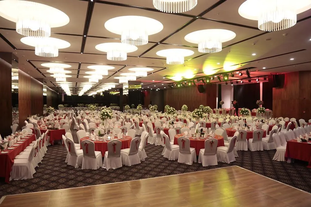 קוג'לי Ramada Plaza By Wyndham Istanbul Asia Airport מלון